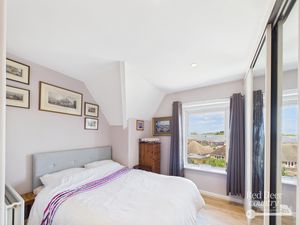 Bedroom 4- click for photo gallery